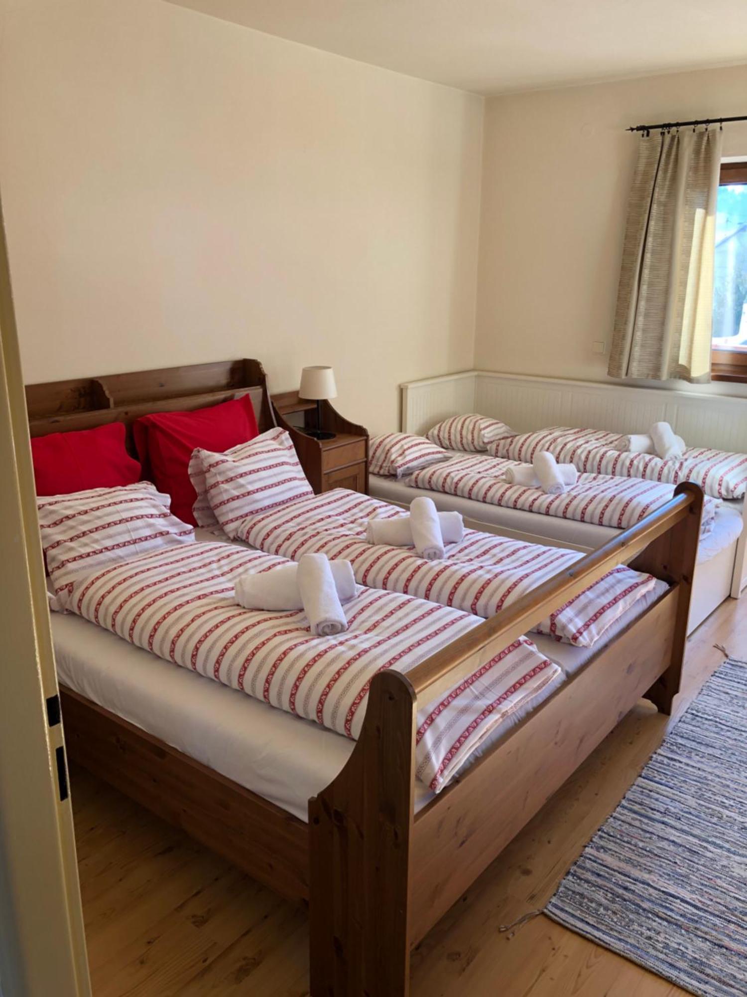 Holiday Home Skalka Mýto pod Ďumbierom Екстериор снимка