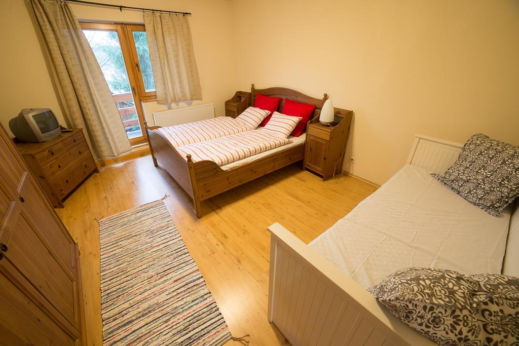 Holiday Home Skalka Mýto pod Ďumbierom Екстериор снимка