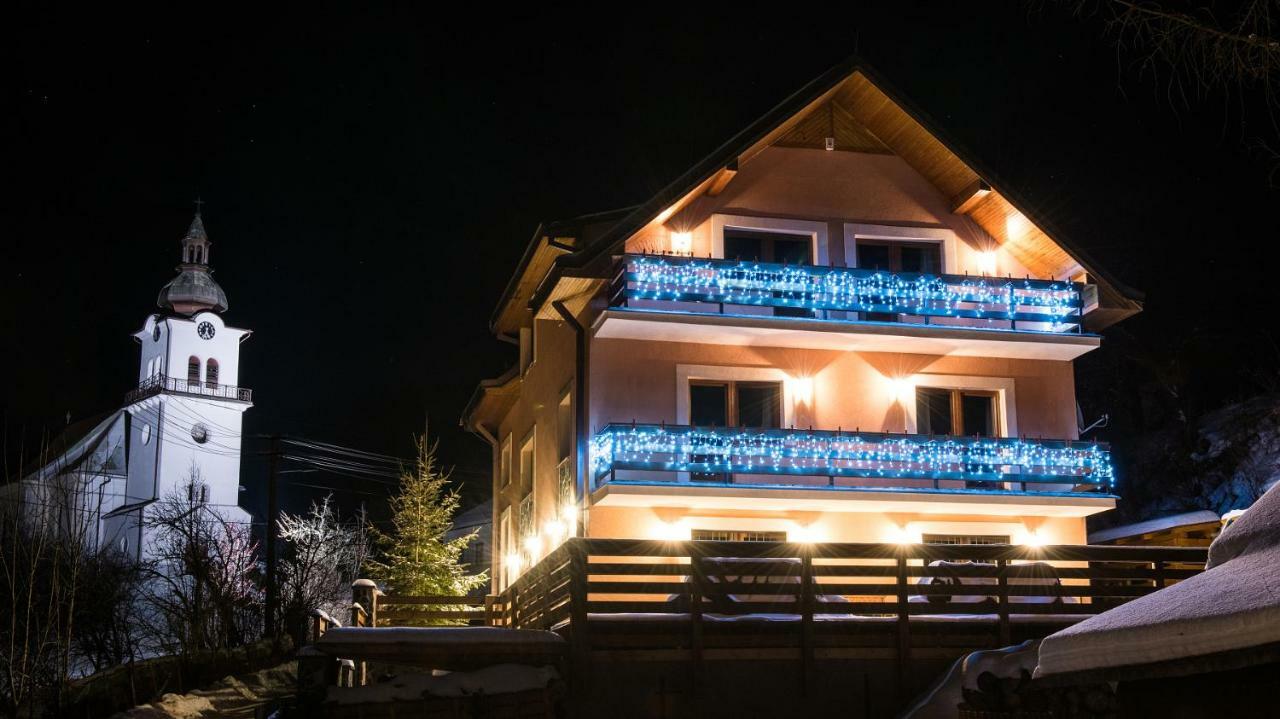 Holiday Home Skalka Mýto pod Ďumbierom Екстериор снимка